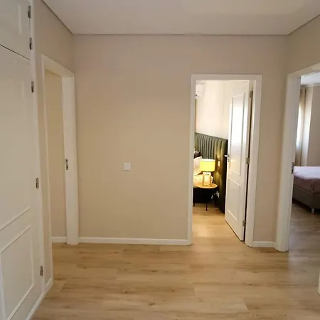Diamante House Com Garagem Privada * 브라가