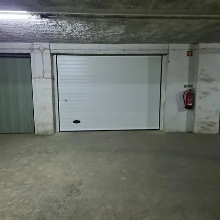 Diamante House Com Garagem Privada 브라가