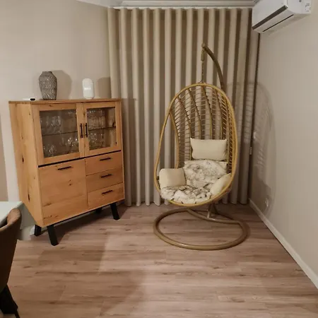 Diamante House Com Garagem Privada